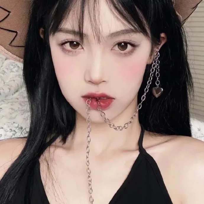 重生后太太成了傅总的贴身小挂件